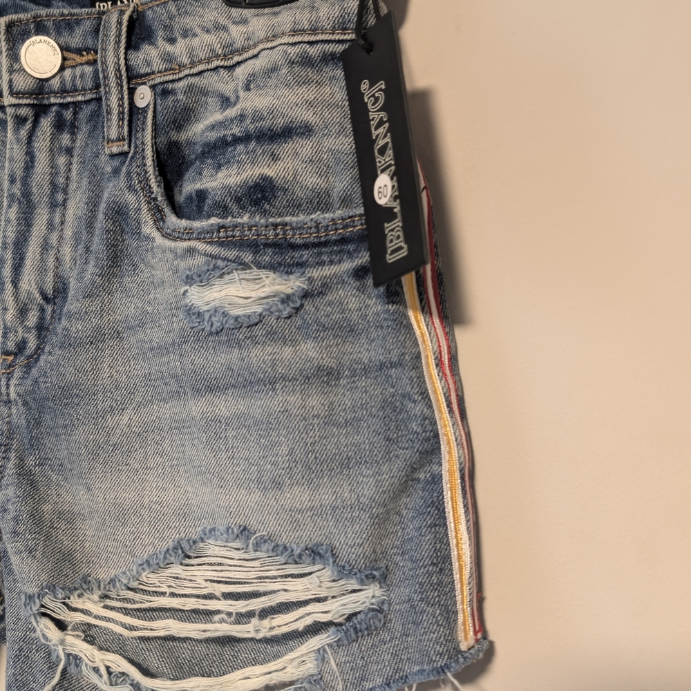 NWT Blank NYC The Barrow Distressed Denim Shorts with Side Stripes Size 25 - Picture 3 of 14